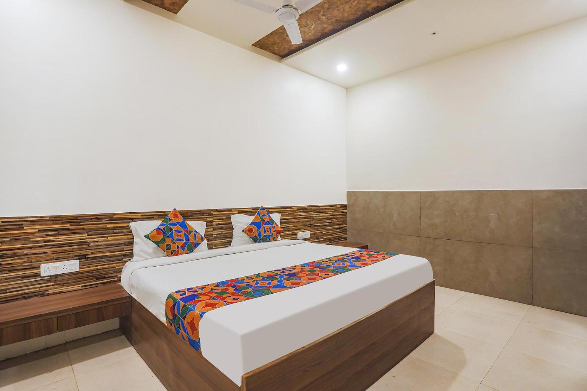 OYO Flagship 81177 Jai Mangalam Service Apartment Nagpur Bagian luar foto